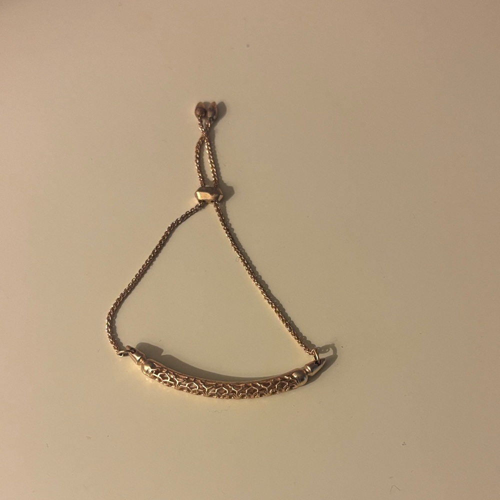 Elegant Gold Bracelet